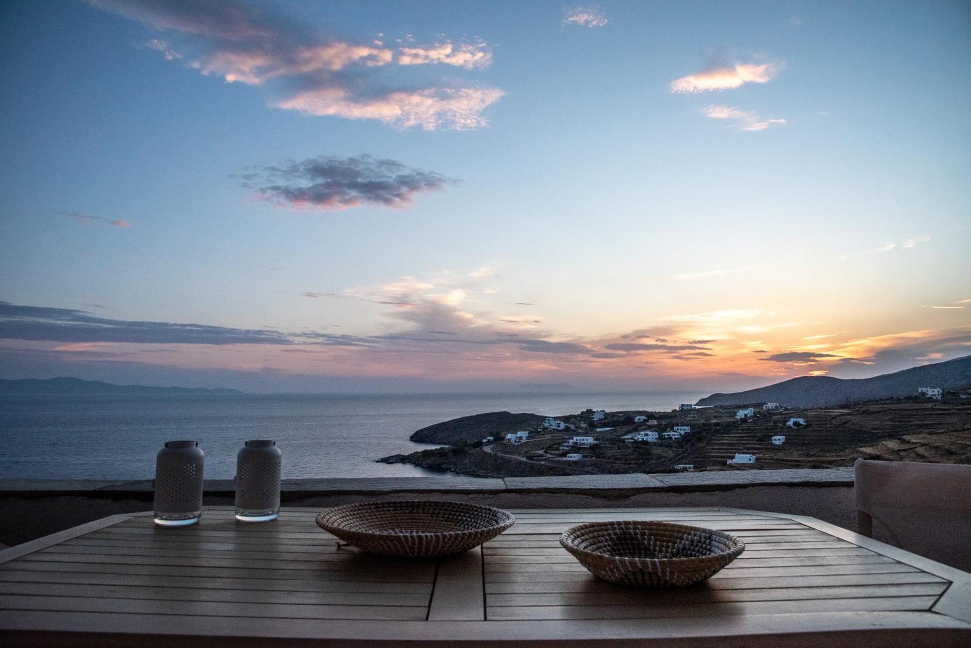 Iliopetra Residence Agios Romanos ภายนอก รูปภาพ