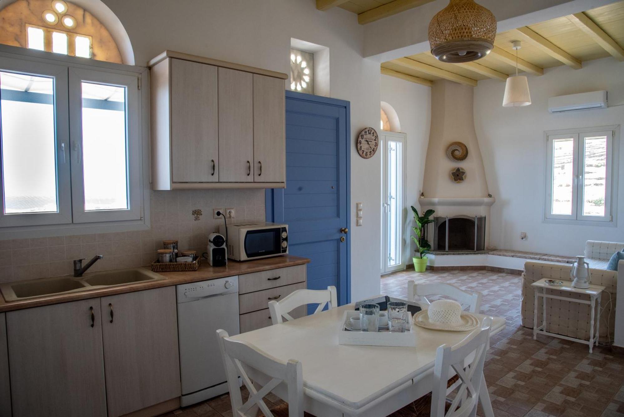 Iliopetra Residence Agios Romanos ภายนอก รูปภาพ