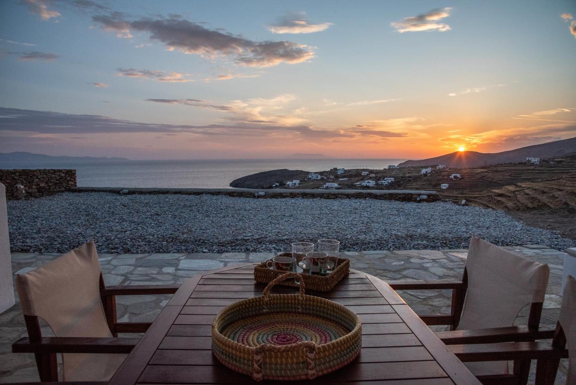 Iliopetra Residence Agios Romanos ภายนอก รูปภาพ